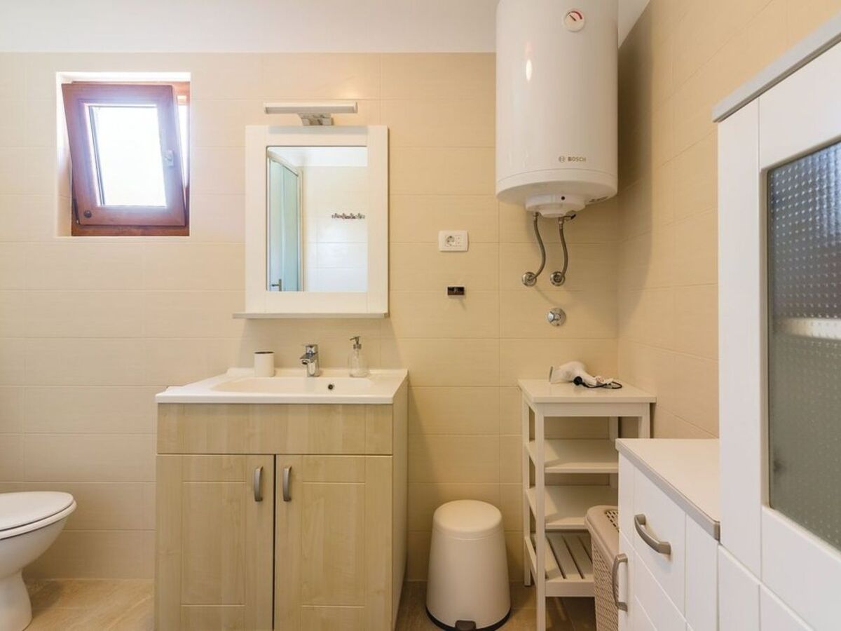 Maison Medulin : piscine privée, jardin clôturé, 2 chambres - Photo 20