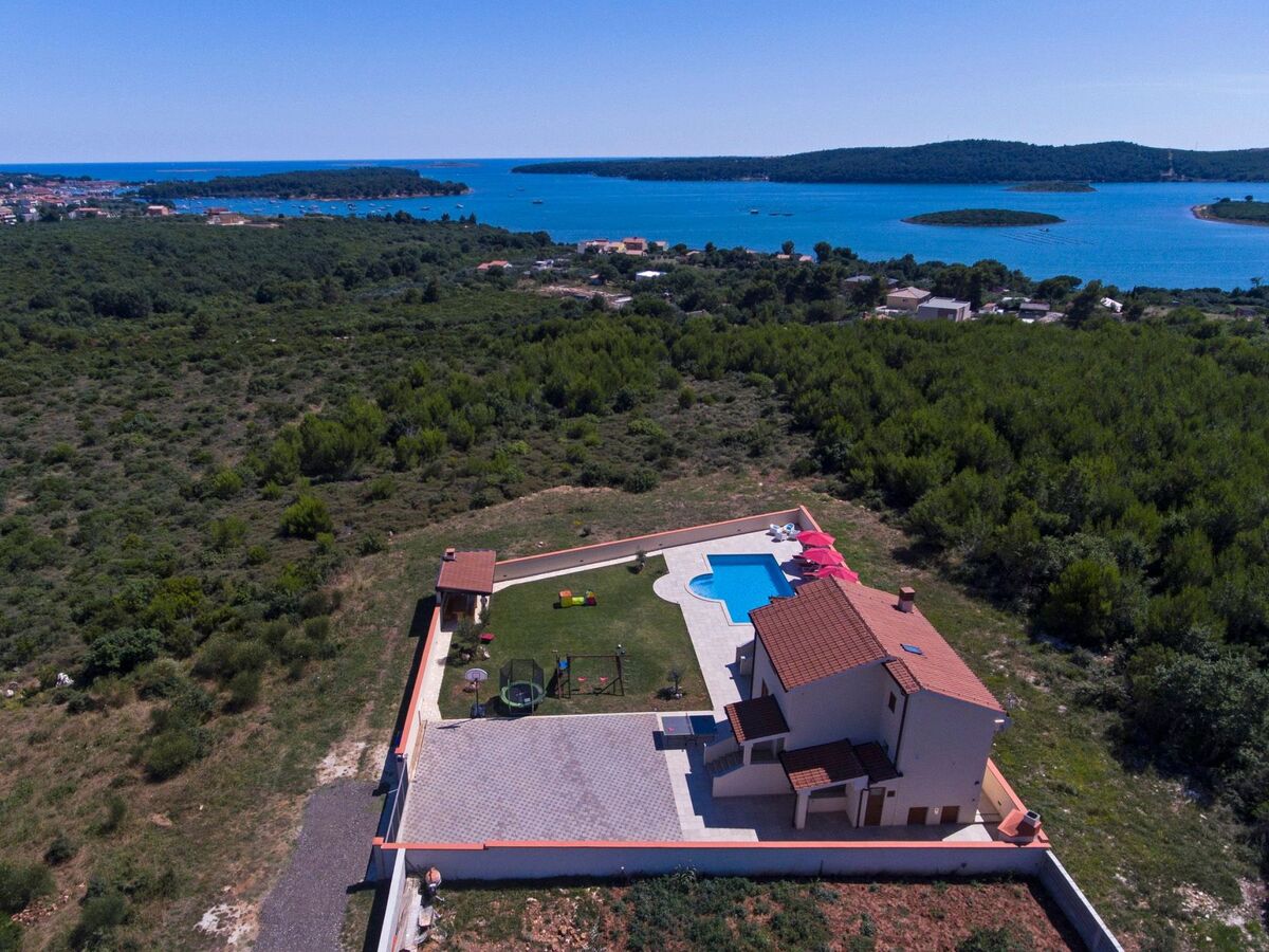 Maison avec piscine privée illuminée à Medulin - Photo 5