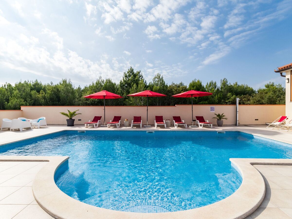 Maison avec piscine privée illuminée à Medulin - Photo 9