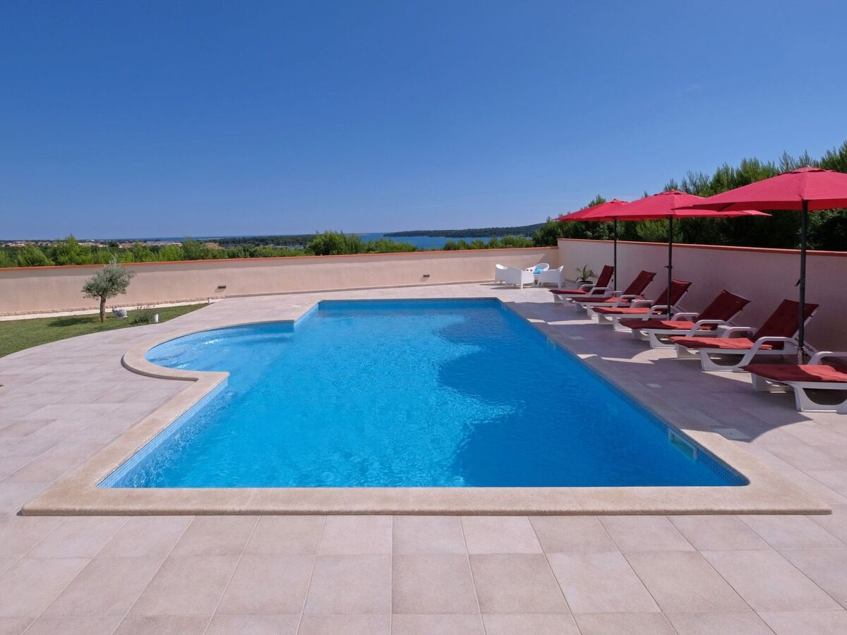 Maison avec piscine privée illuminée à Medulin - Photo 11