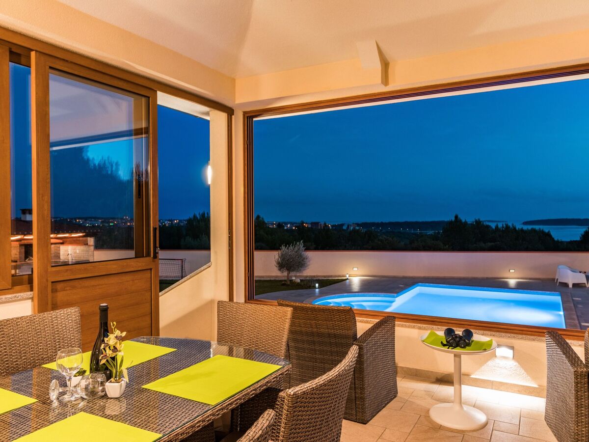 Maison avec piscine privée illuminée à Medulin - Photo 13