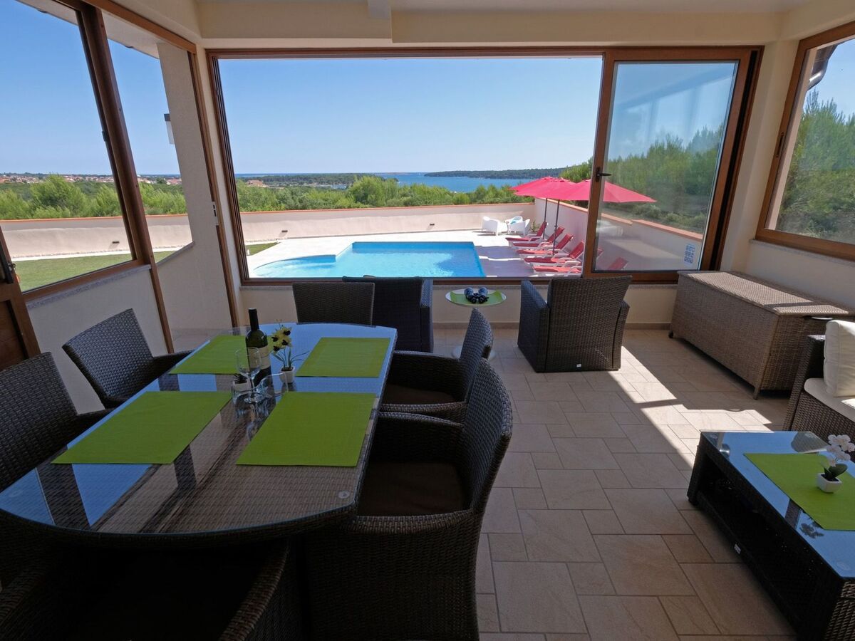 Maison avec piscine privée illuminée à Medulin - Photo 15