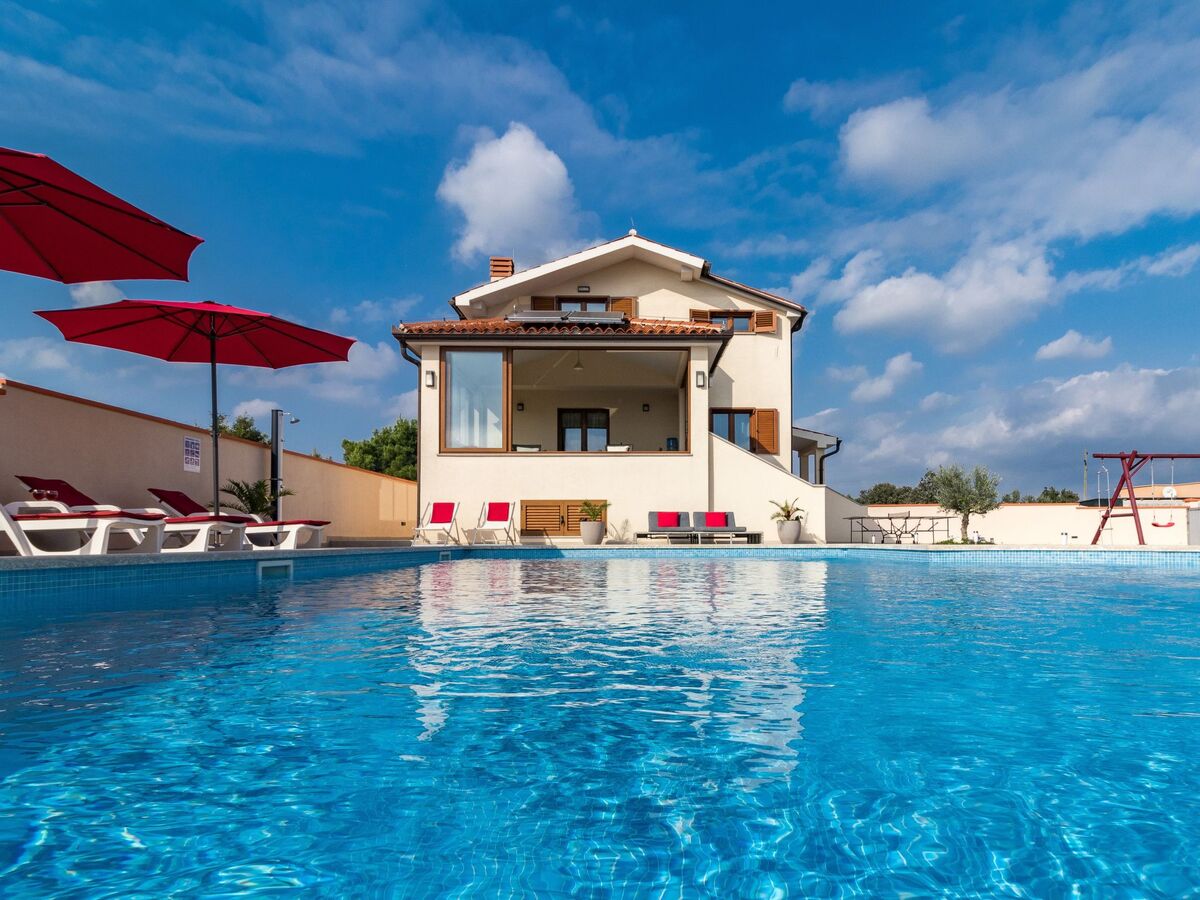 Maison avec piscine privée illuminée à Medulin - Photo 35