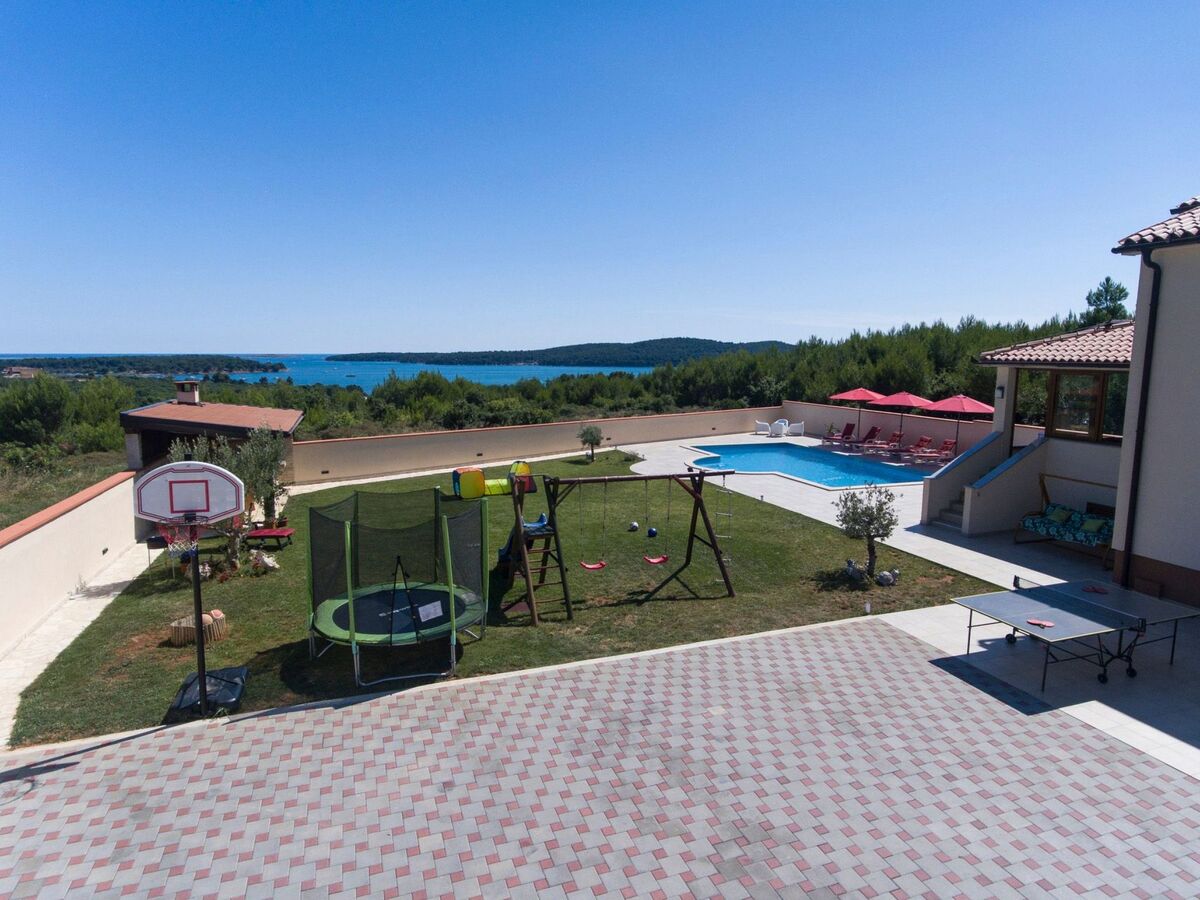 Maison avec piscine privée illuminée à Medulin - Photo 36