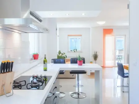 Maison Vinijan avec grand whirlpool illuminé à Medulin : photo 8