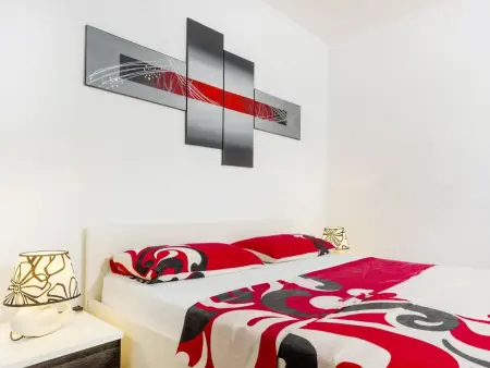 Maison Vinijan avec grand whirlpool illuminé à Medulin : photo 15