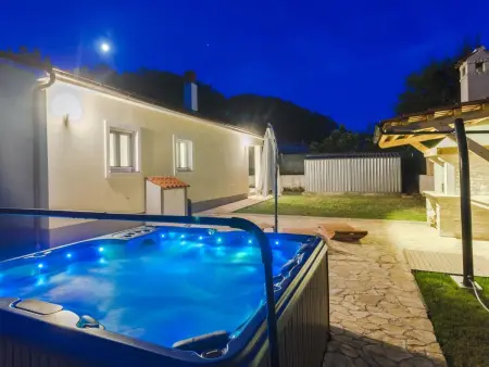Maison Vinijan avec grand whirlpool illuminé à Medulin : photo 35