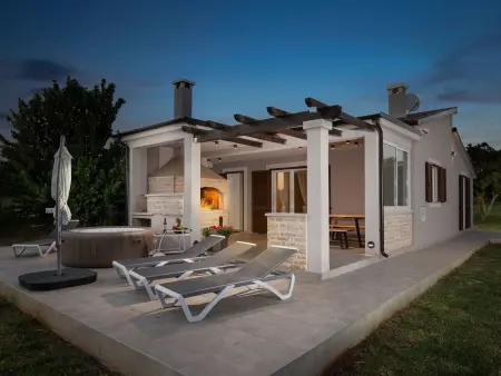Villa luxe 72 m² avec jacuzzi à Medulin : photo 28