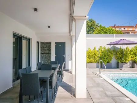 Villa Elodie, maison 6 chambres avec piscine à Medulin : photo 12