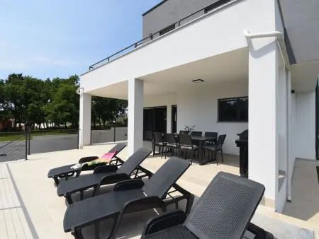 Villa Luxury Villa Tara, piscine chauffée à Medulin : photo 17