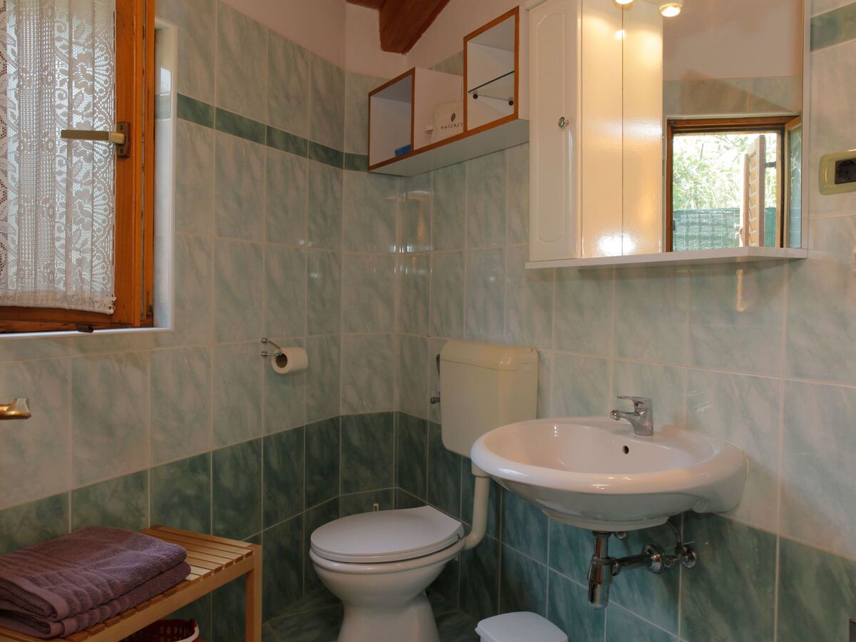 Maison 2 chambres avec jardin et terrasse ensoleillée à Medulin - Photo 31