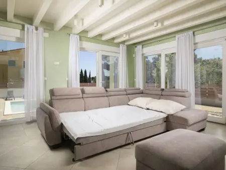 Villa Olivia – Maison 5 chambres, piscine et spa à Ližnjan : photo 18
