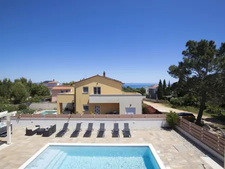 Villa Olivia – Maison 5 chambres, piscine et spa à Ližnjan : photo 31