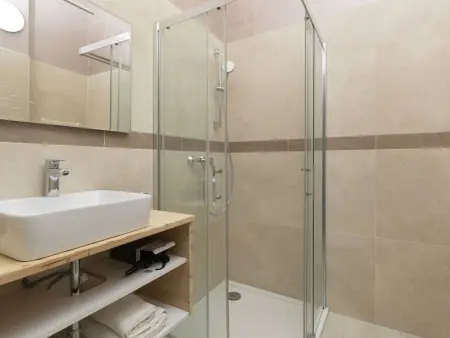 Villa Olivia – Maison 5 chambres, piscine et spa à Ližnjan : photo 39