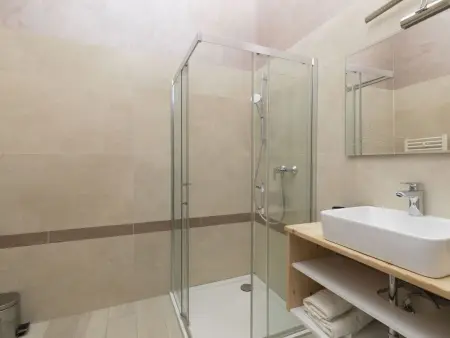 Villa Olivia – Maison 5 chambres, piscine et spa à Ližnjan : photo 42