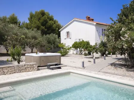 Villa Donna, maison 5 chambres avec piscine privée : photo 2