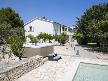 Villa Donna, maison 5 chambres avec piscine privée : photo 3