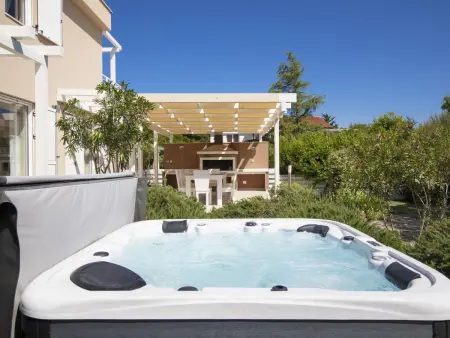 Villa Bella, maison 5 chambres avec piscine 47m² à Ližnjan : photo 15