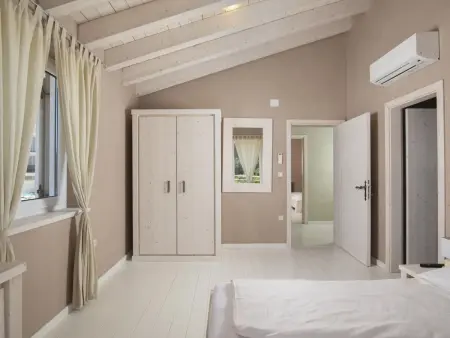 Villa Bella, maison 5 chambres avec piscine 47m² à Ližnjan : photo 40