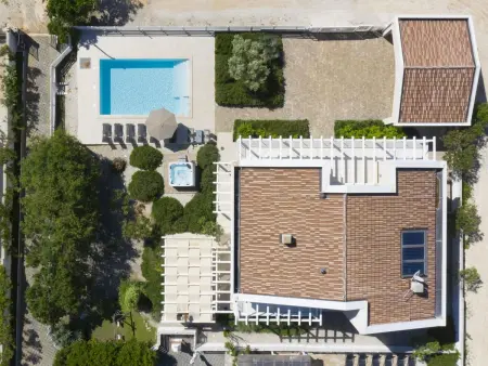 Villa Bella, maison 5 chambres avec piscine 47m² à Ližnjan : photo 49
