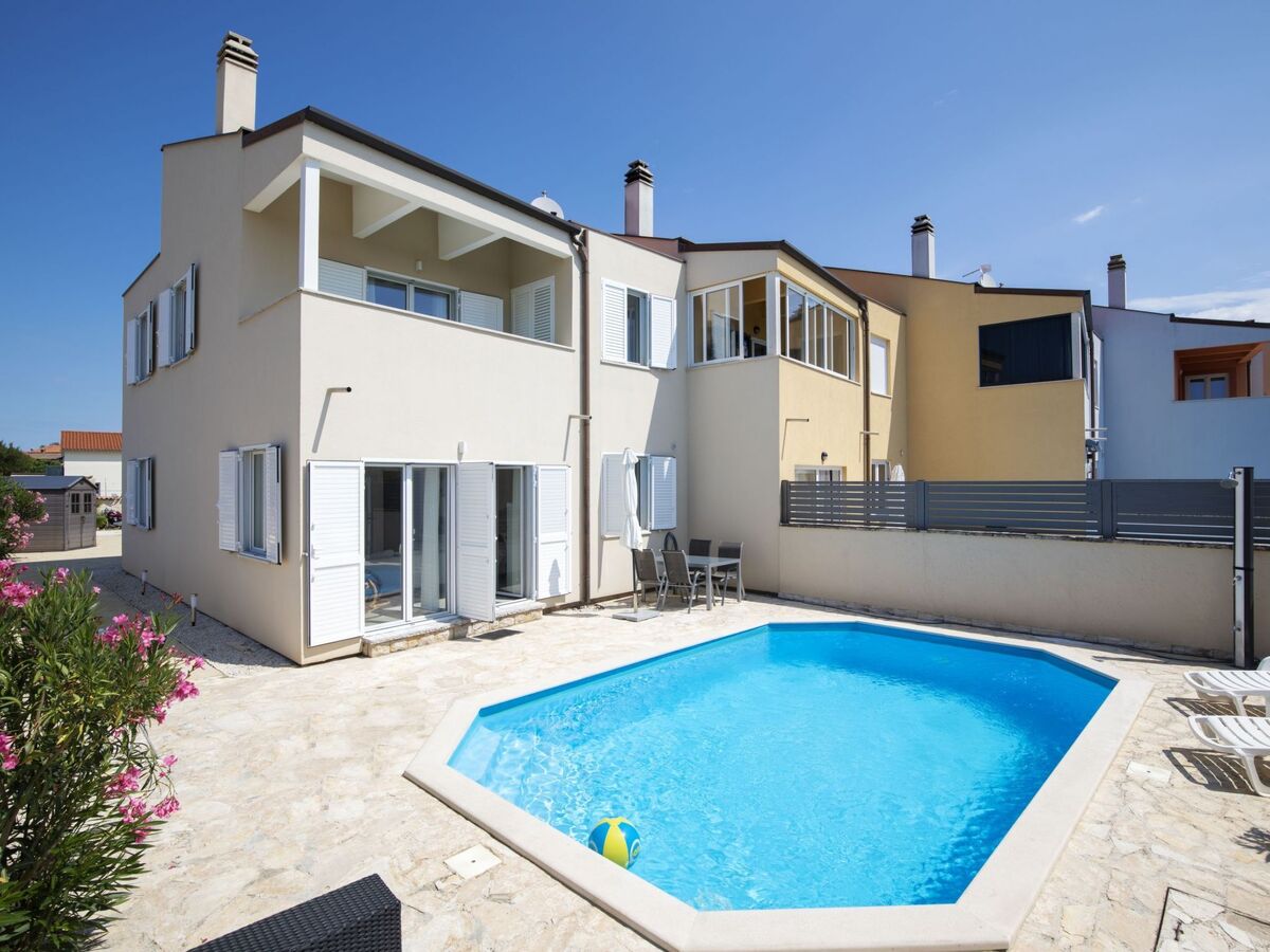 Villa Joel – Maison 4 chambres avec piscine privée - Photo 2