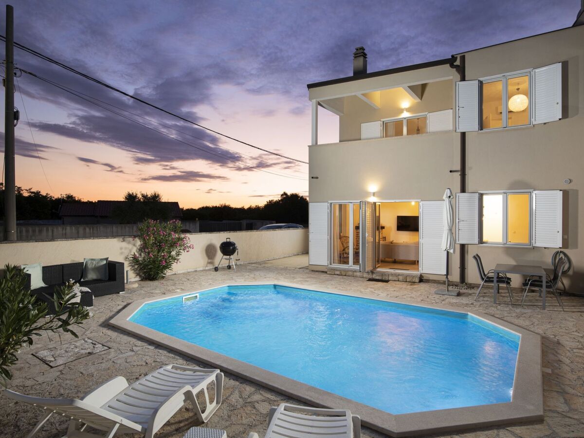 Villa Joel – Maison 4 chambres avec piscine privée - Photo 3