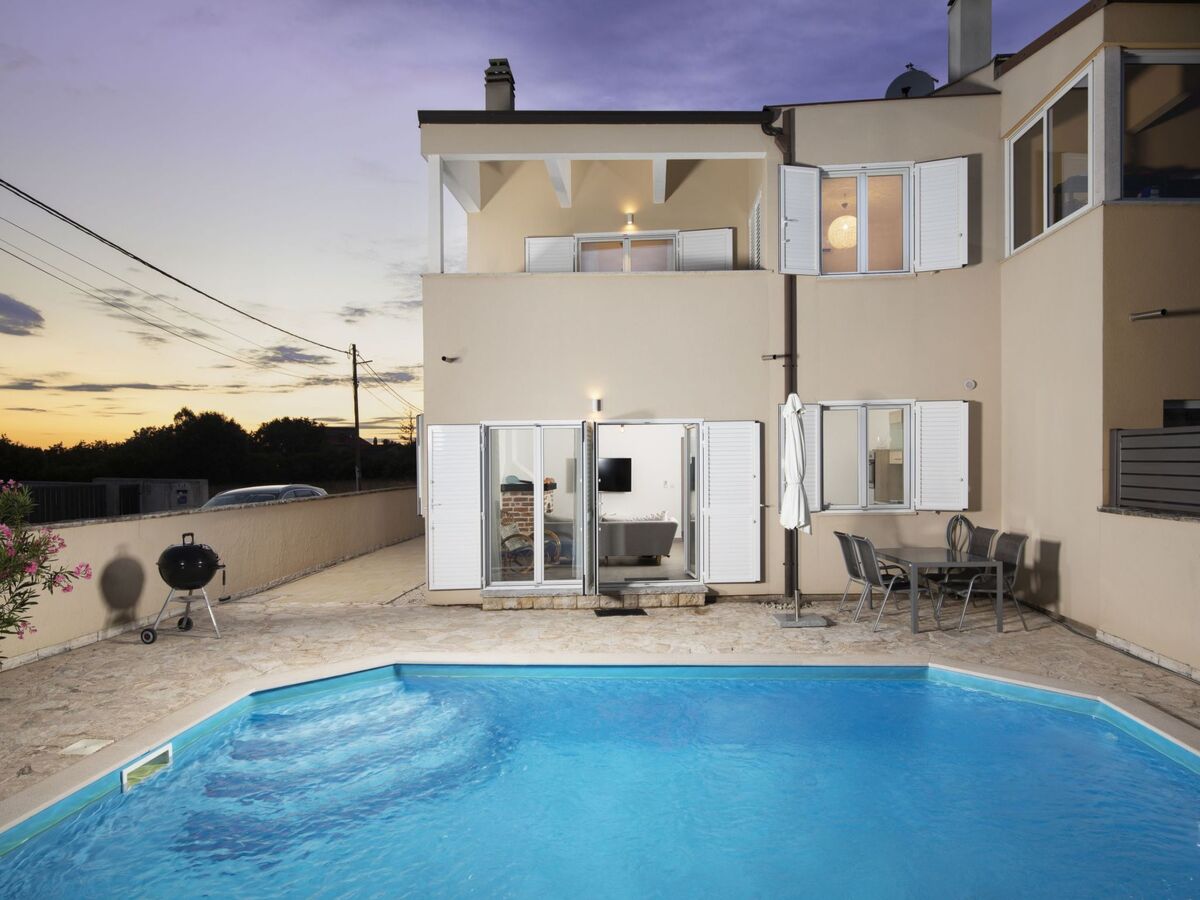 Villa Joel – Maison 4 chambres avec piscine privée - Photo 4