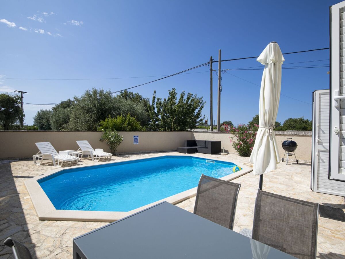 Villa Joel – Maison 4 chambres avec piscine privée - Photo 16