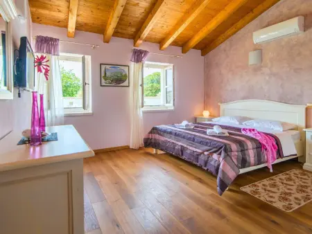 Villa Eni - Maison 4 chambres avec piscine chauffée : photo 3