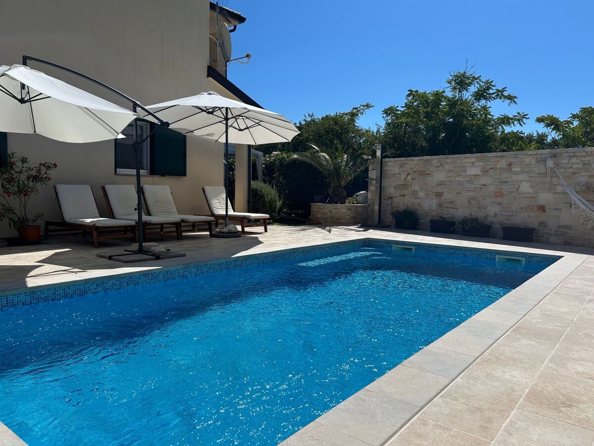 Villa ELMASO, maison 6 pers. avec piscine privée à Krnica - Photo 6