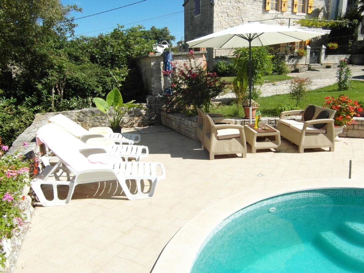 Villa Vickovi à Rakalj, piscine partagée 6 pers. - Photo 2