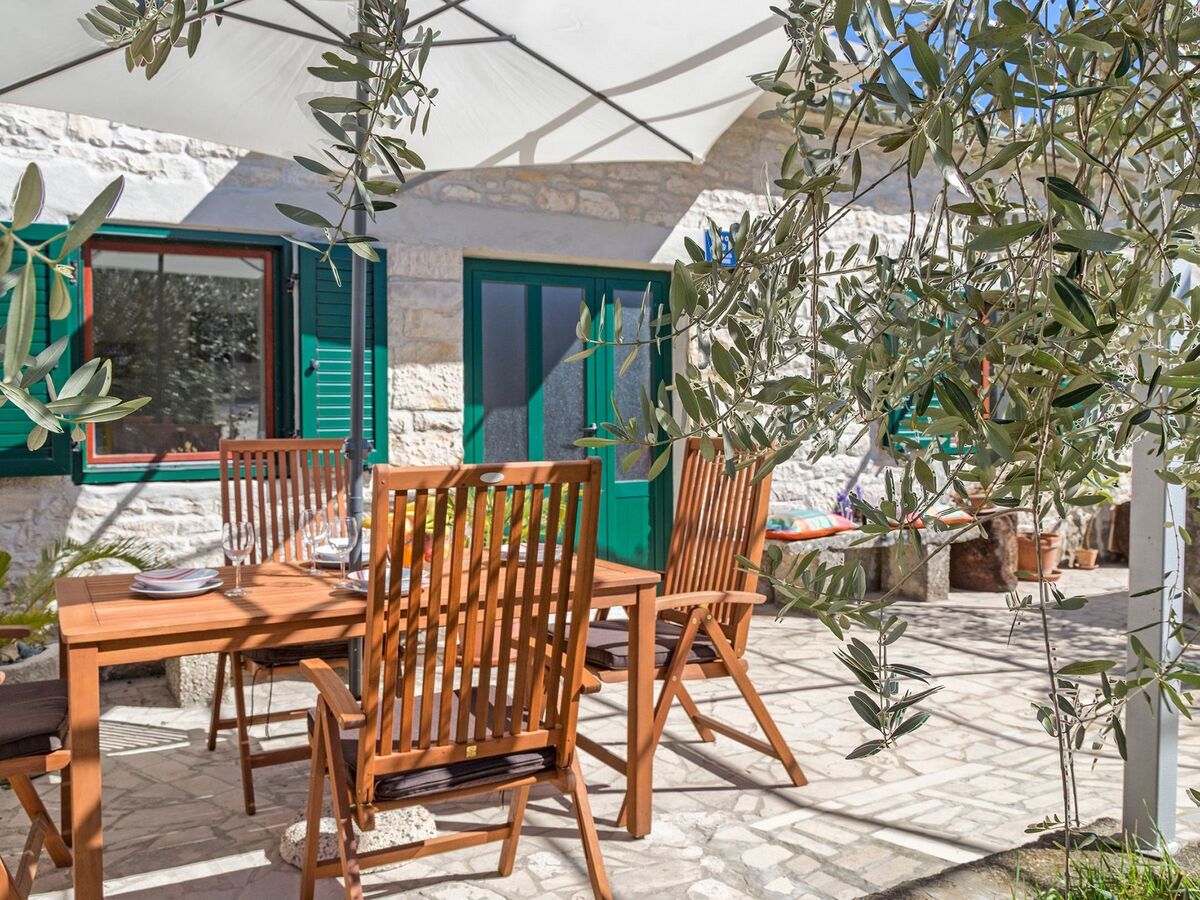 Villa Jurko à Rakalj : piscine privée et terrasse - Photo 6