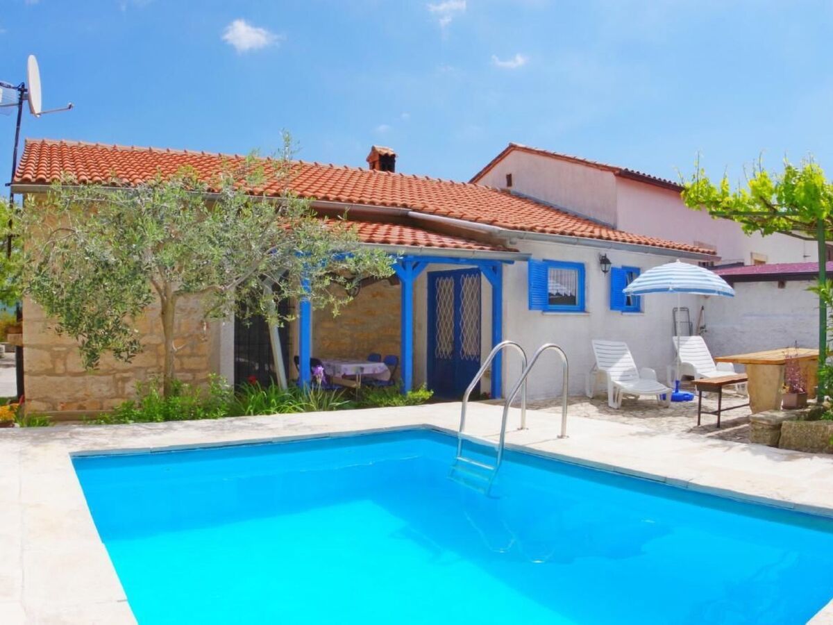 Maison Rakalj : piscine privée, 2 chambres, 4 pers. - Photo 1