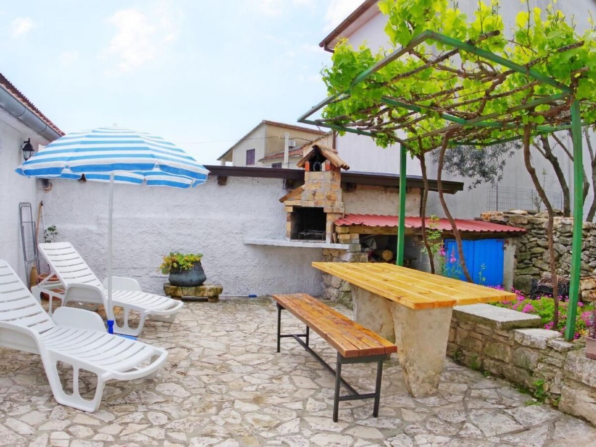 Maison Rakalj : piscine privée, 2 chambres, 4 pers. - Photo 2