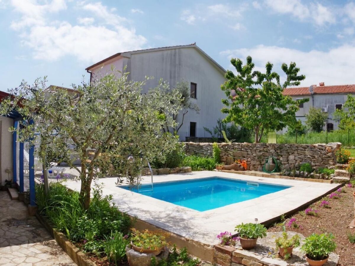 Maison Rakalj : piscine privée, 2 chambres, 4 pers. - Photo 3