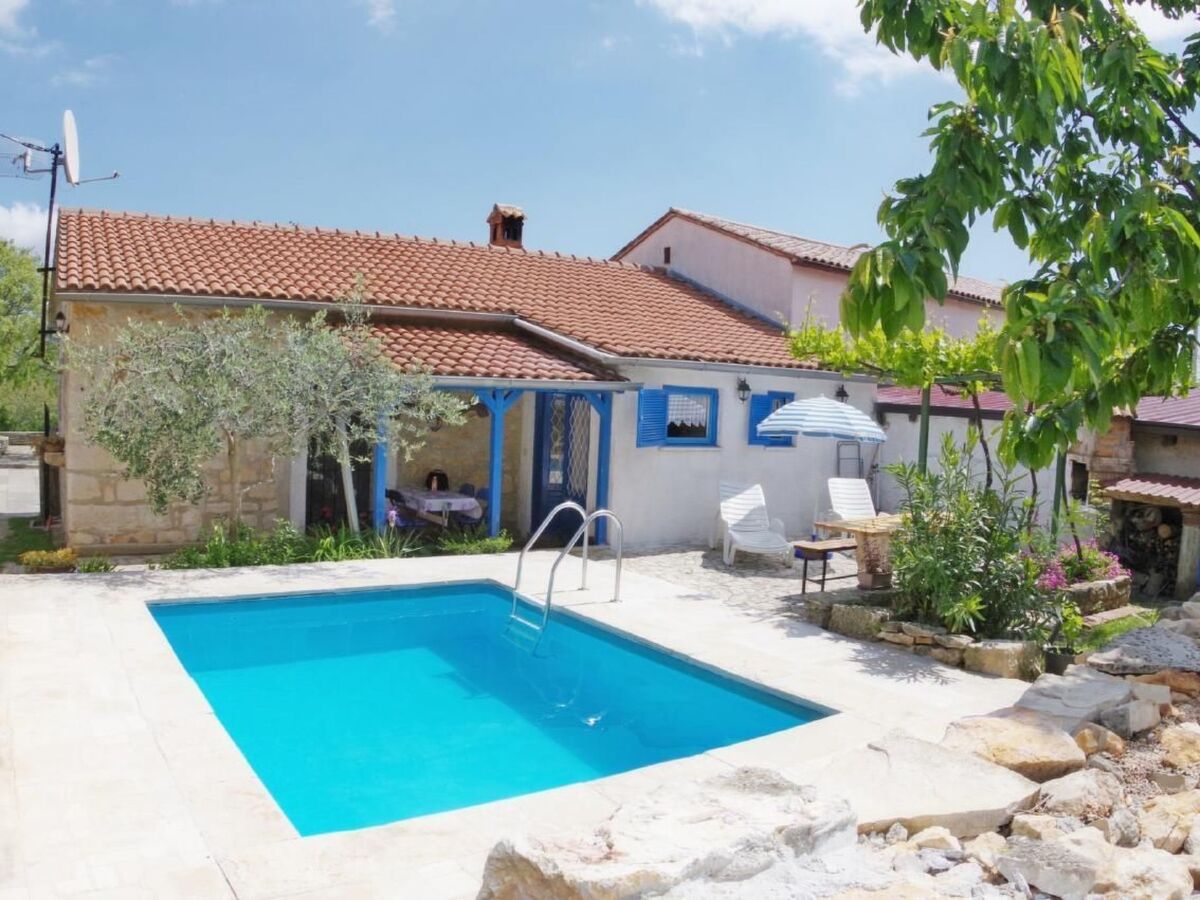 Maison Rakalj : piscine privée, 2 chambres, 4 pers. - Photo 9