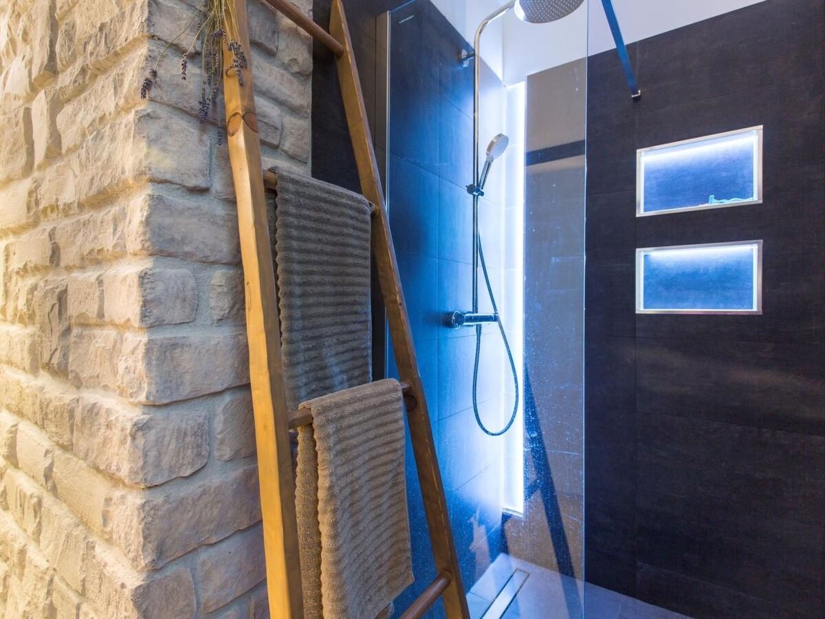Villa Casta Diva – Maison 4 chambres avec piscine 58 m² - Photo 15