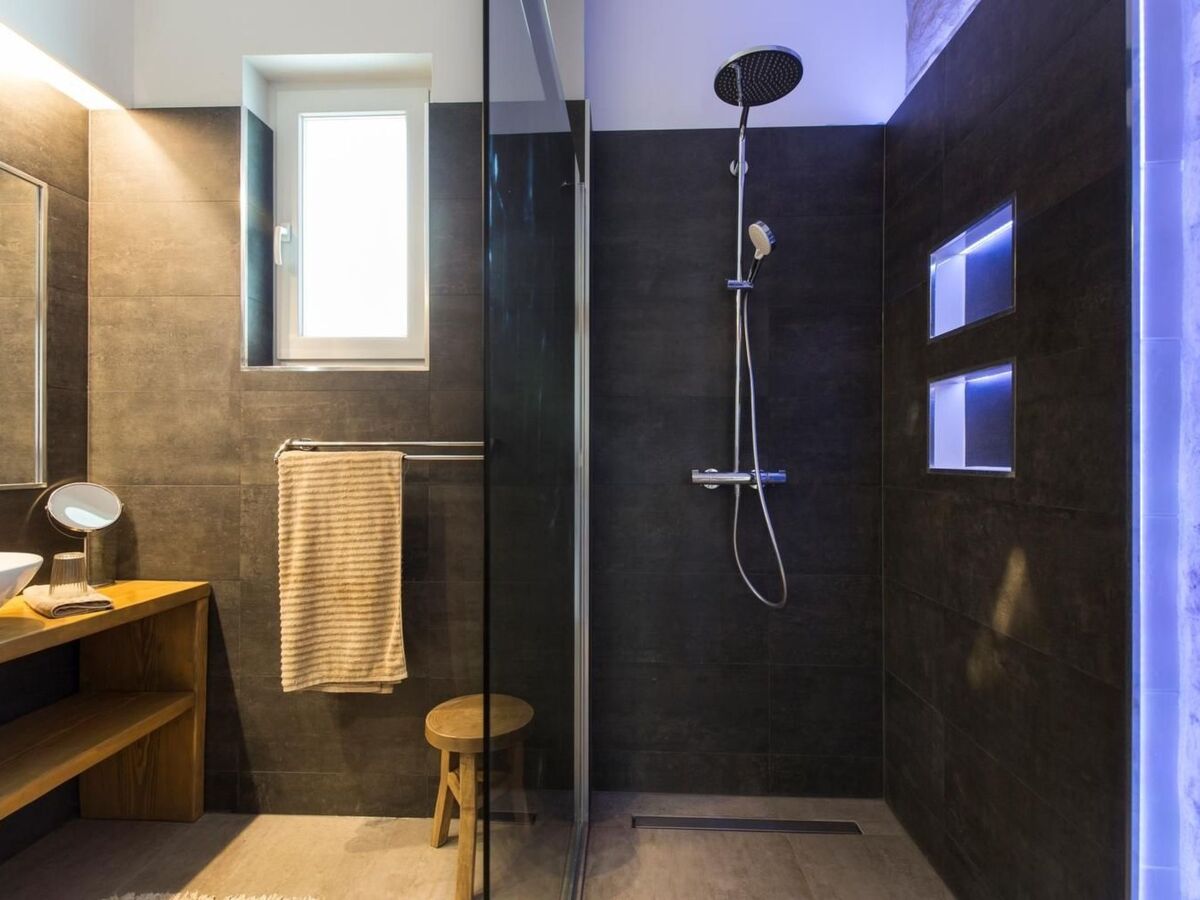 Villa Casta Diva – Maison 4 chambres avec piscine 58 m² - Photo 16