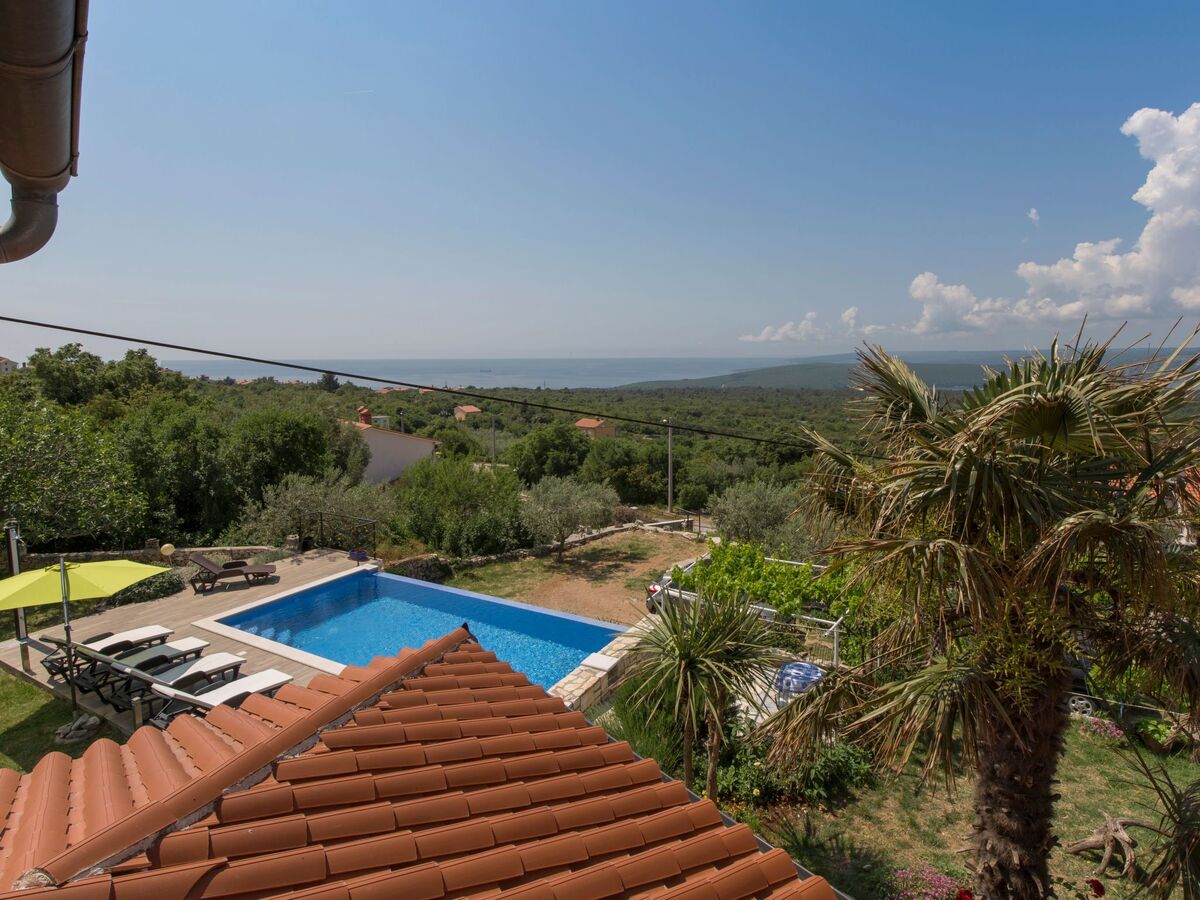 Tonina House : maison de pierre avec piscine à Brovinje - Photo 11