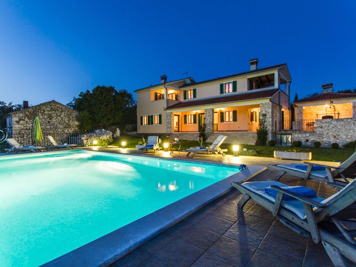 Villa Albina, maison Tuscan 4 chambres avec piscine à débordement - Photo 3