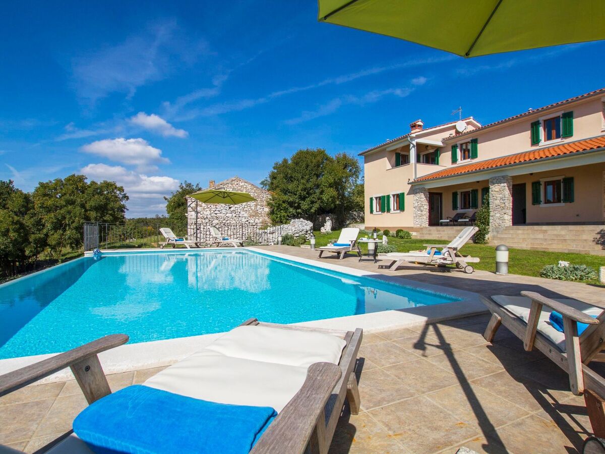 Villa Albina, maison Tuscan 4 chambres avec piscine à débordement - Photo 7