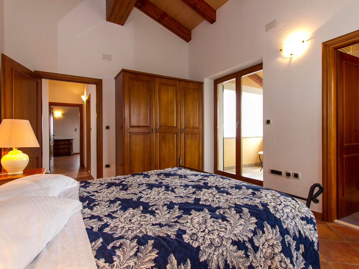 Villa Albina, maison Tuscan 4 chambres avec piscine à débordement - Photo 10
