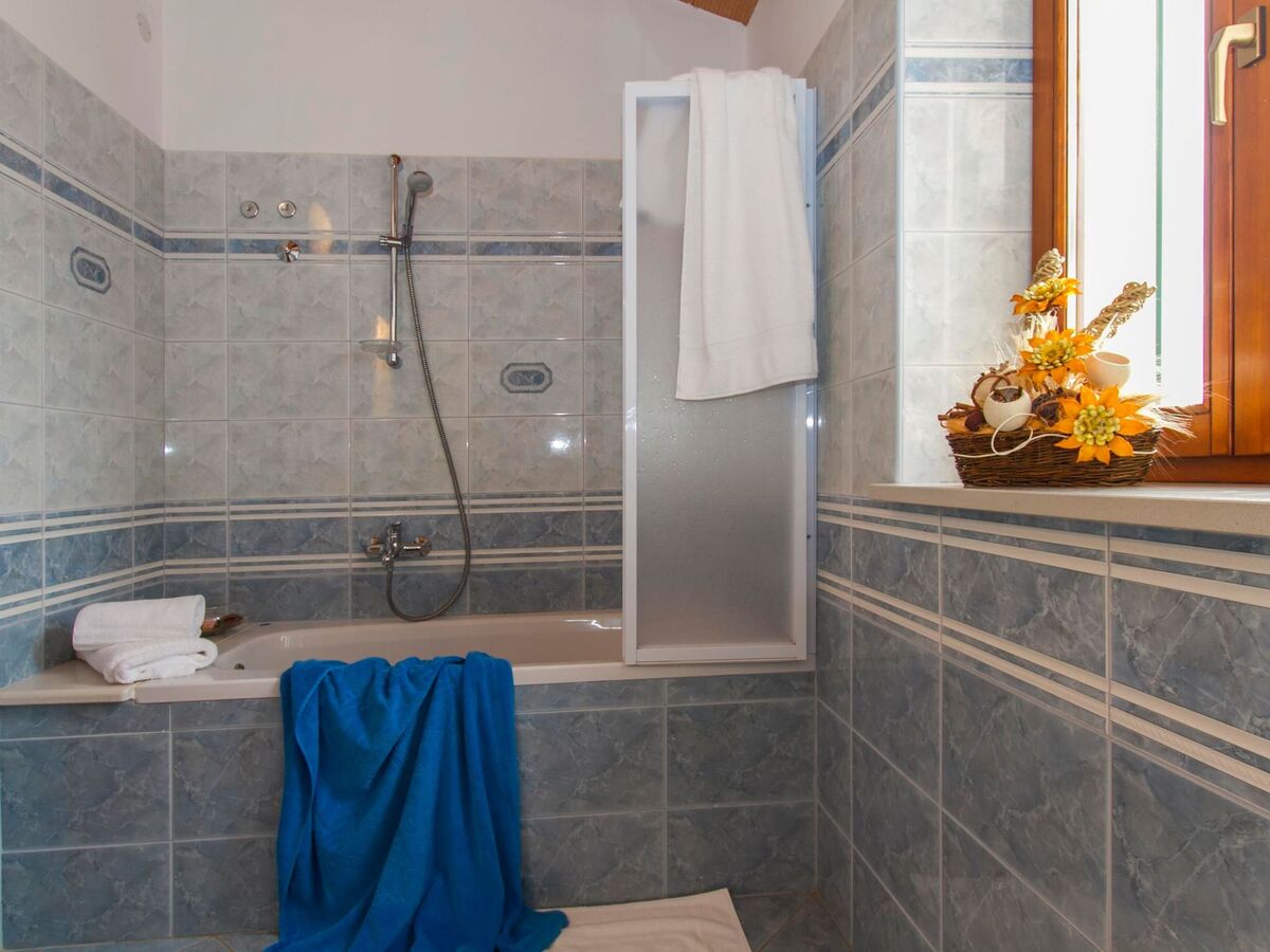 Villa Albina, maison Tuscan 4 chambres avec piscine à débordement - Photo 23