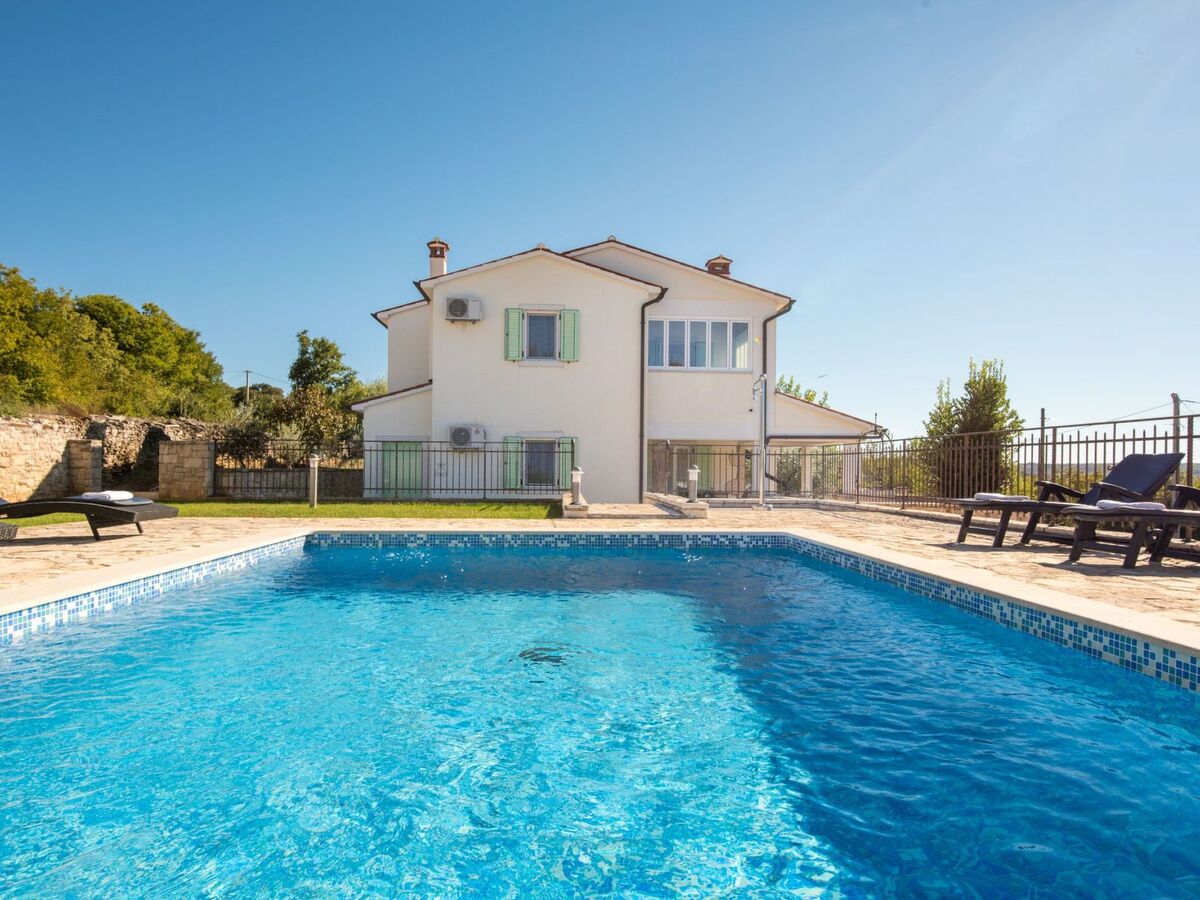 Villa Mare à Trget : maison avec piscine privée et vue mer - Photo 1