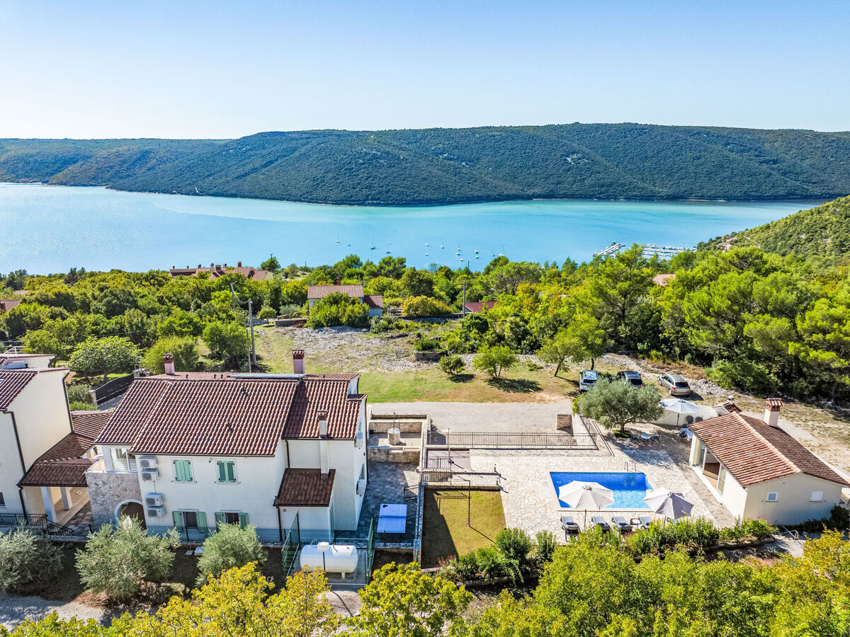 Villa Mare à Trget : maison avec piscine privée et vue mer - Photo 11
