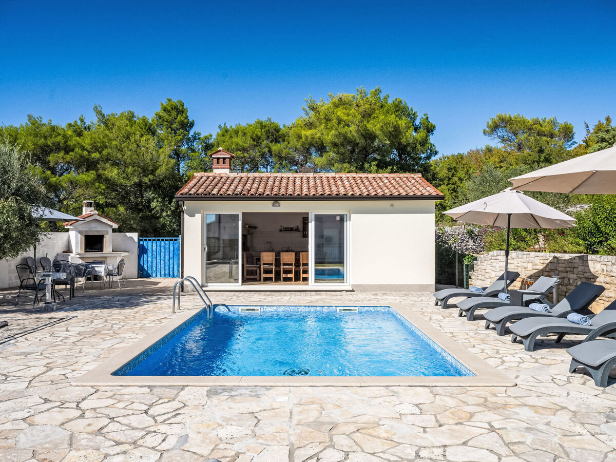 Villa Mare à Trget : maison avec piscine privée et vue mer - Photo 13