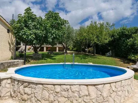 Maison 4 chambres avec piscine privée à Barban