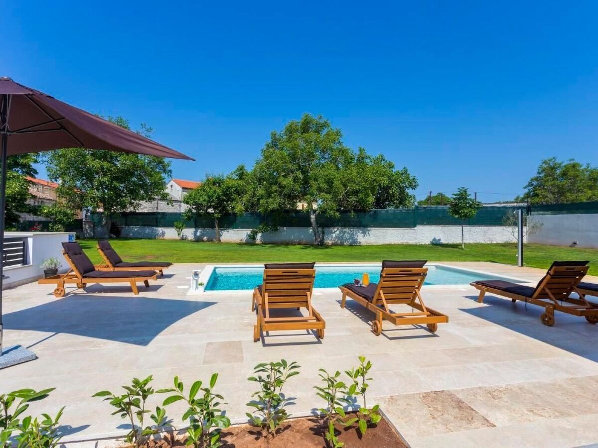 Villa Anavi – Maison 8 personnes, piscine privée à Barban - Photo 5