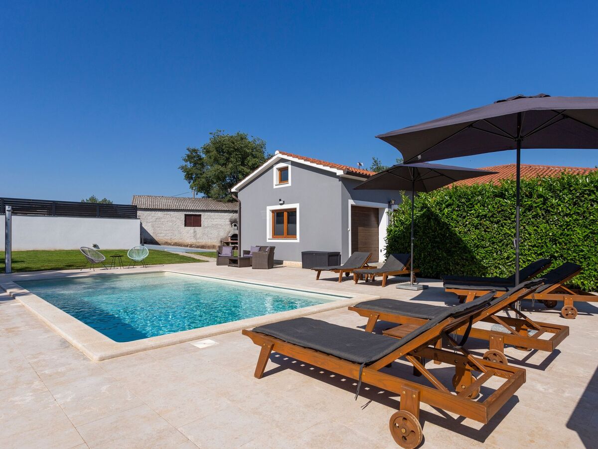 Villa Anavi – Maison 8 personnes, piscine privée à Barban - Photo 10