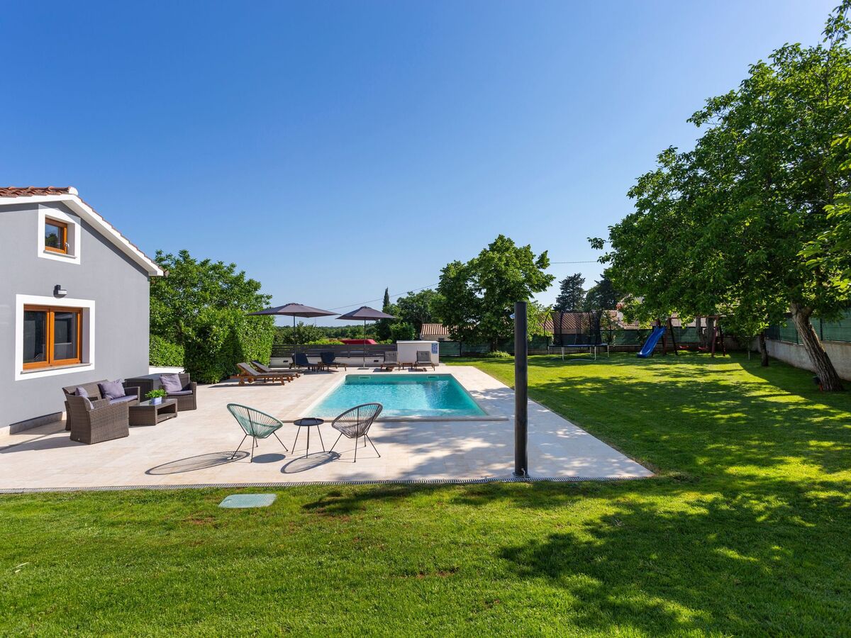 Villa Anavi – Maison 8 personnes, piscine privée à Barban - Photo 19